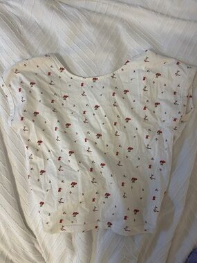 Wilfred White Tee with Delicate Pink Floral Print